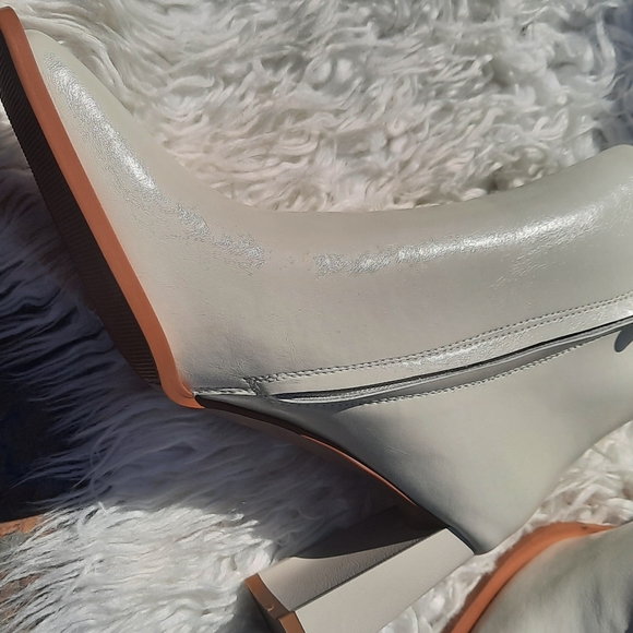 🆕️ LLS White Ankle Heeled Boots - Picture 7 of 15